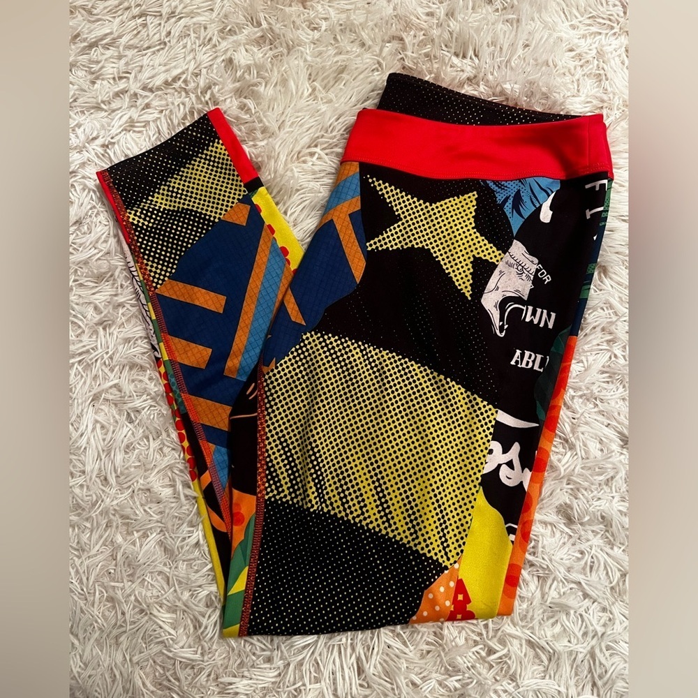 Women's Multi-Color Print Active Leggings - Red Waistband XL